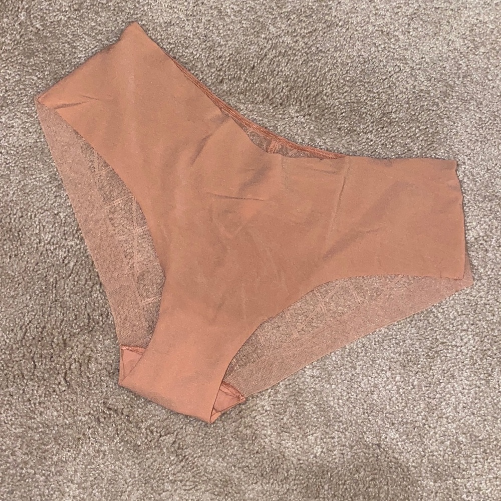Victoria’s Secret No Show Hiphugger